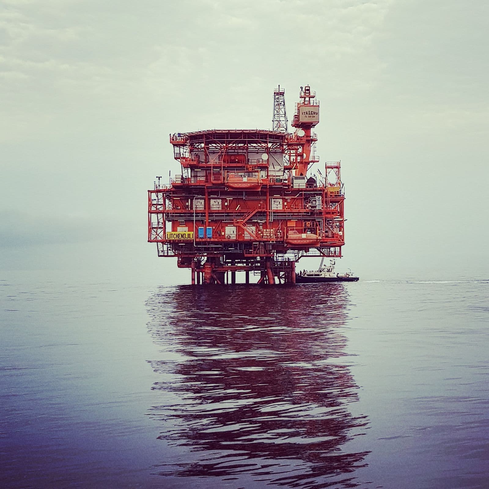 Contrat de sous-traitance dans le secteur pétrolier et gazier au Sénégal : les clauses à ne pas négliger